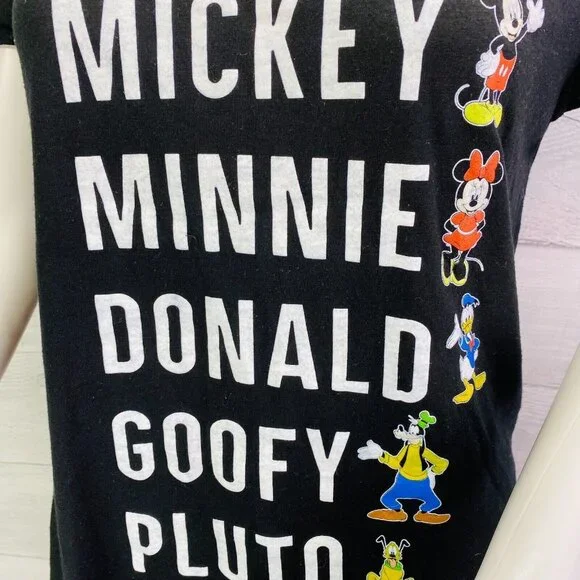 Disney Womens Classic Mickey Minnie Donald Goofy Pluto Black Tee Shirt Sz Medium - Picture 2 of 8